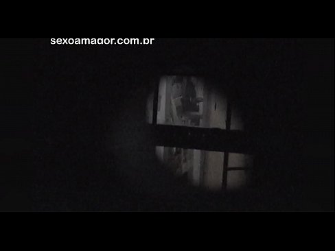 ❤️ Blondie bliver hemmeligt videooptaget af en voyeur fra nabolaget gemt bag hule mursten Anal video at da.pornoxlxx.ru
