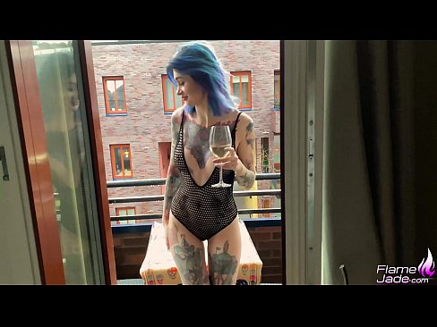 ❤️ Kæmpe pige suger med en sut og knepper lidenskabeligt under åben himmel Anal video at da.pornoxlxx.ru